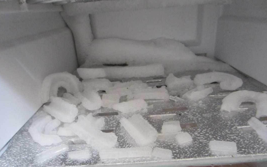 冰箱冷藏室结冰解决方法