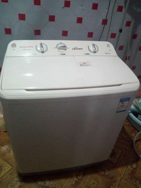 滚筒洗衣机漏水怎么回事？