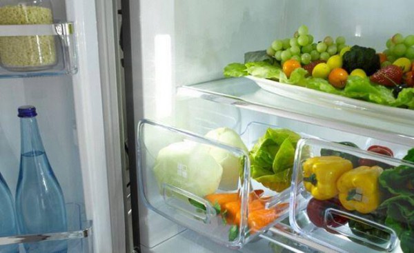 冰箱冷藏室有积水的原因是什么  应该如何进行维修