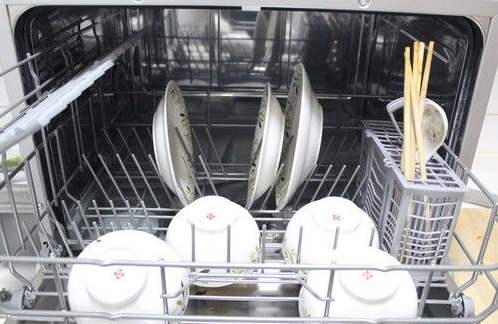洗碗机如何清洁保养 洗碗机清洁保养方法