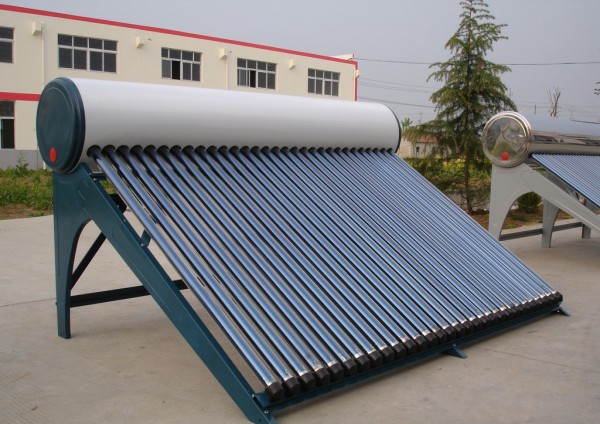 太阳能热水器溢水的原因  太阳能热水器溢水维修方法