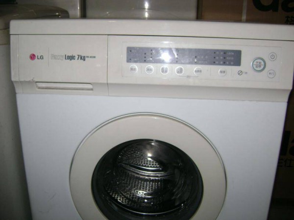 洗衣机常见故障分析 洗衣机显示e1是什么意思