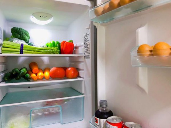 新冰箱怎么除异味  新冰箱除异味的方法
